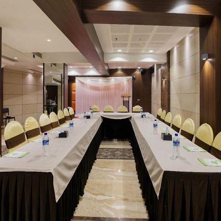 Hotel Laxvas Thane Dış mekan fotoğraf