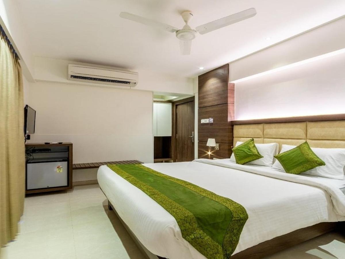 Hotel Laxvas Thane Dış mekan fotoğraf