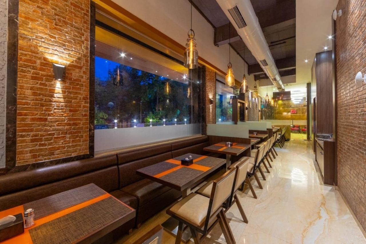 Hotel Laxvas Thane Dış mekan fotoğraf