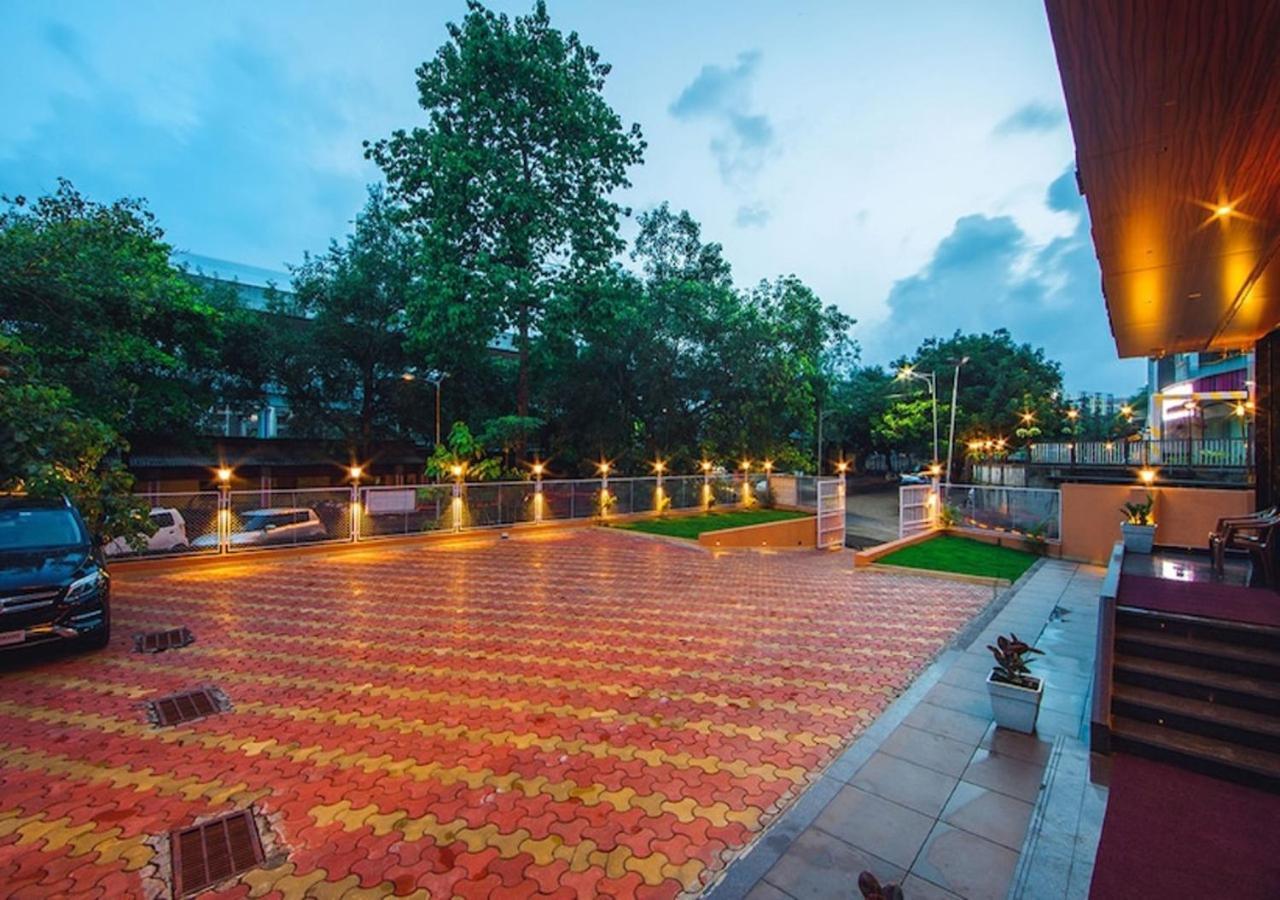 Hotel Laxvas Thane Dış mekan fotoğraf