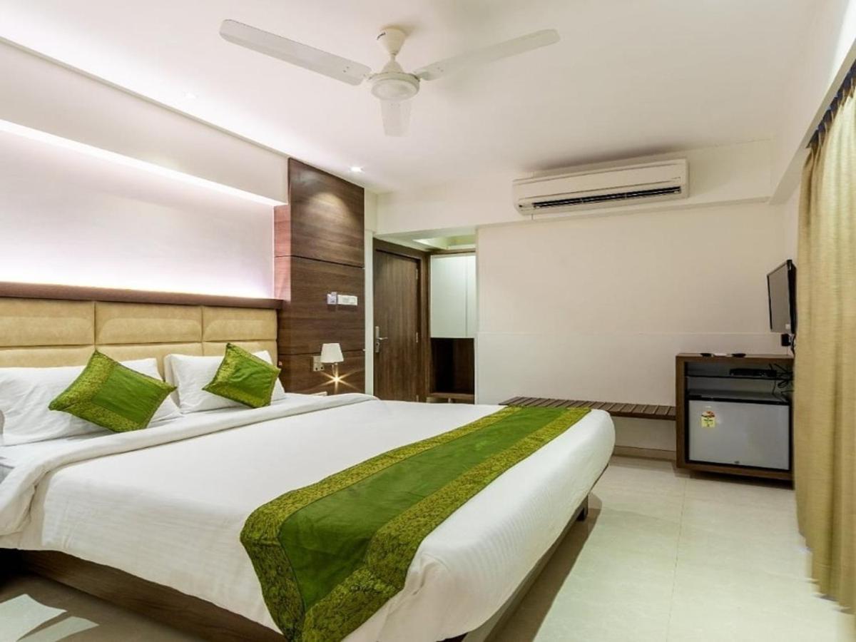 Hotel Laxvas Thane Dış mekan fotoğraf